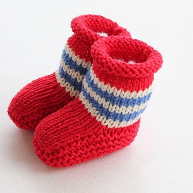 How To Knit Garter Stitch - Handy Little Me