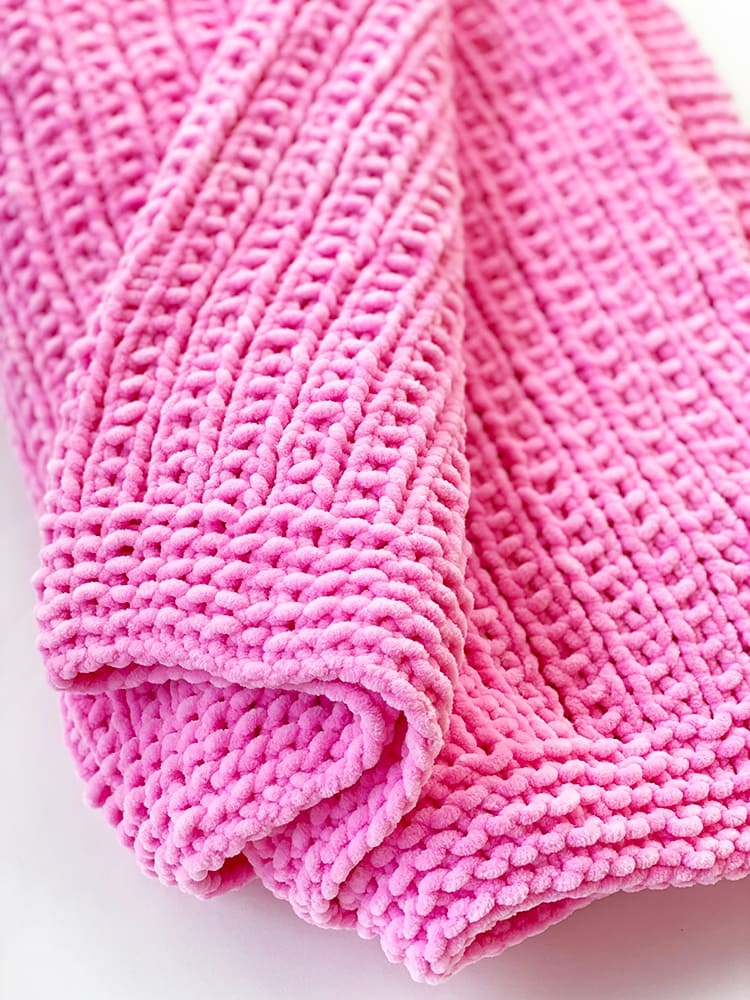 The Best Yarn For Blankets - Handy Little Me