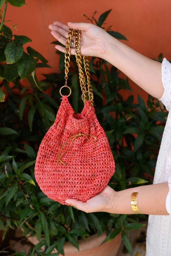 Zinnia Crossbody Bag Crochet Pattern