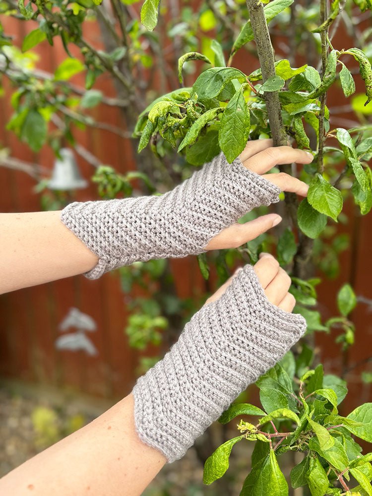 Healing Hands Mitts Crochet Pattern - Handy Little Me Shop