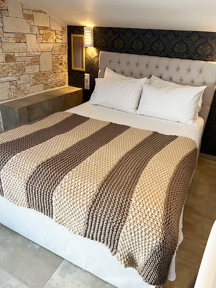 Chunky Blanket Knitting Pattern - Handy Little Me Shop