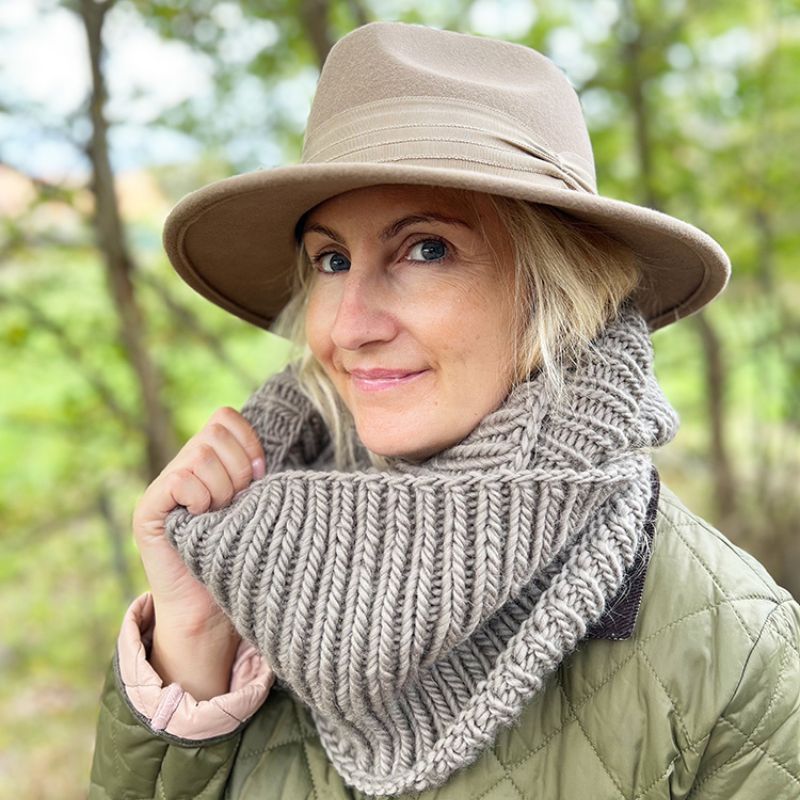 Infinity Scarf Knitting Pattern (Fisherman's Rib Stitch) - Handy Little Me Shop