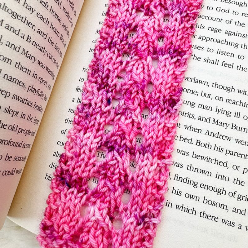 Cruel Summer Bookmark Knitting Pattern