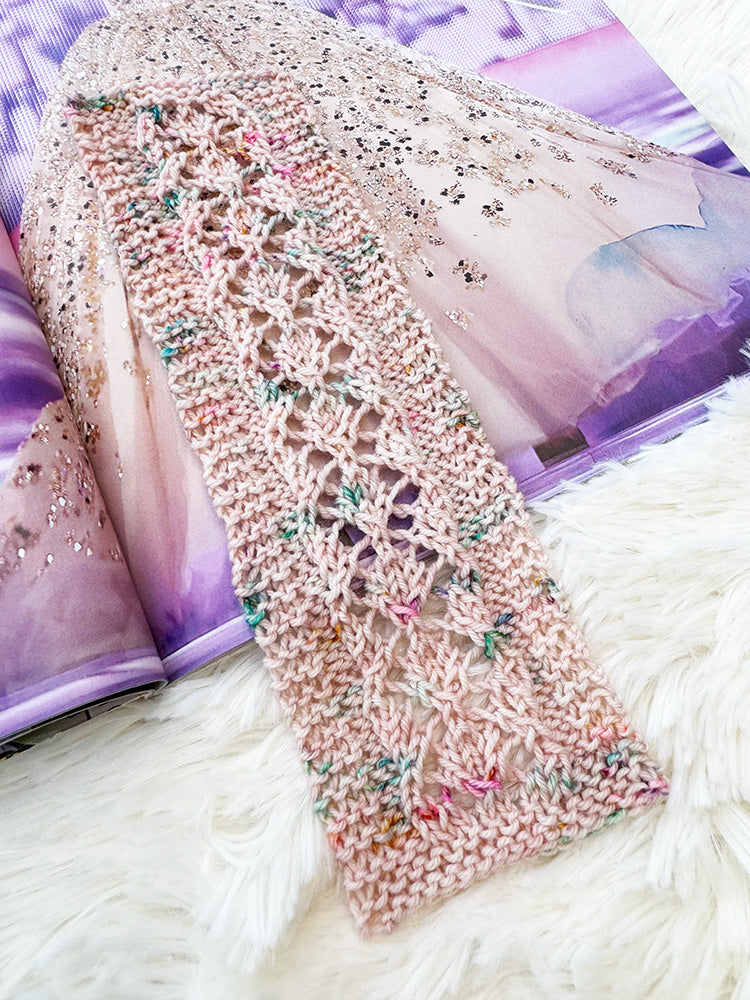 Lover Bookmark Knitting Pattern
