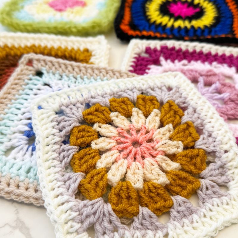 Scrap Yarn Granny Squares – 6 Crochet Patterns E-Book