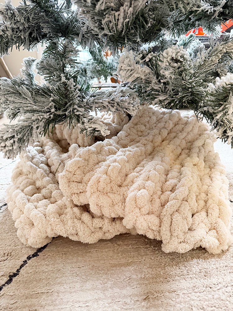 Farmhouse Crochet Tree Skirt Pattern - Handy Little Me Shop