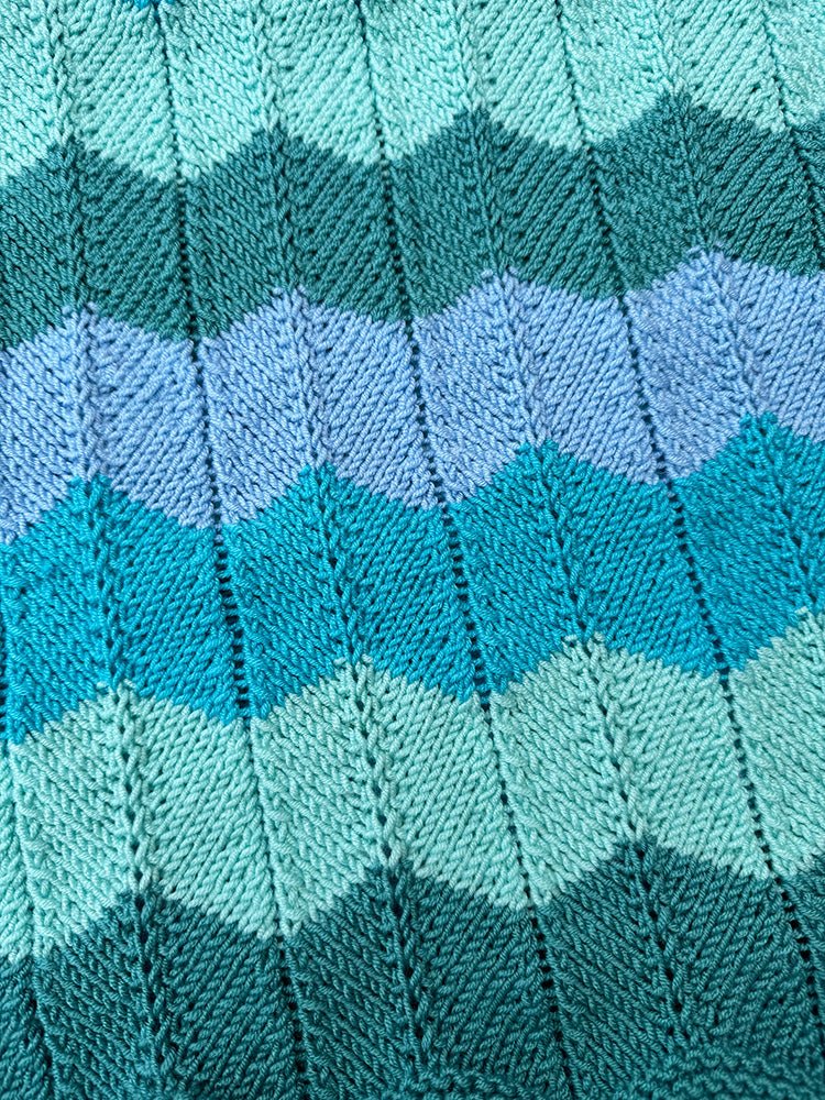 Chevron Pattern Baby Blanket (Knit) - Handy Little Me Shop