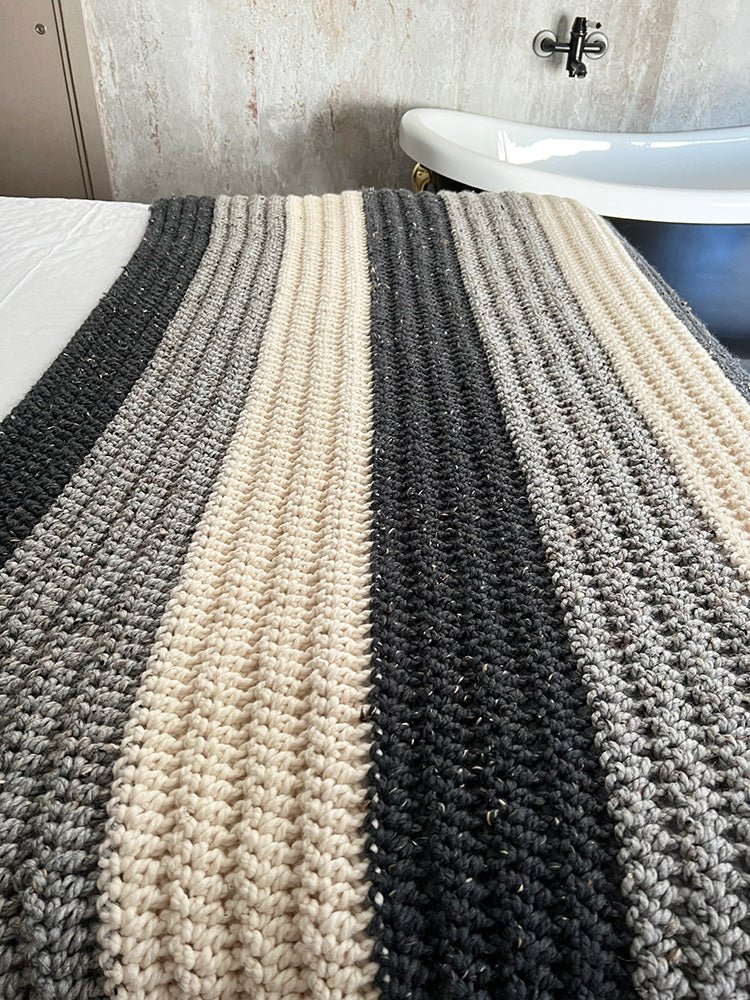 Beginner Crochet Blanket Pattern - Handy Little Me Shop