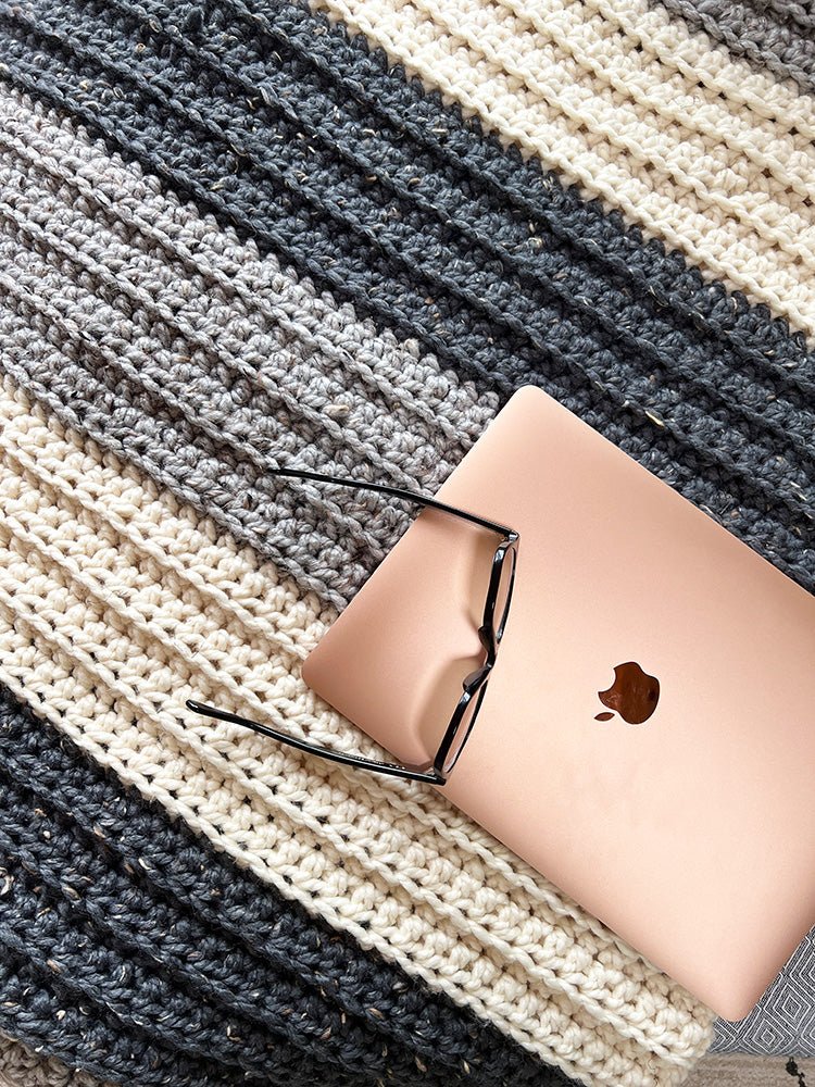 Beginner Crochet Blanket Pattern - Handy Little Me Shop