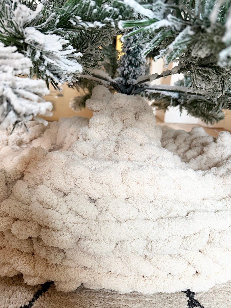Farmhouse Crochet Tree Skirt Pattern - Handy Little Me Shop