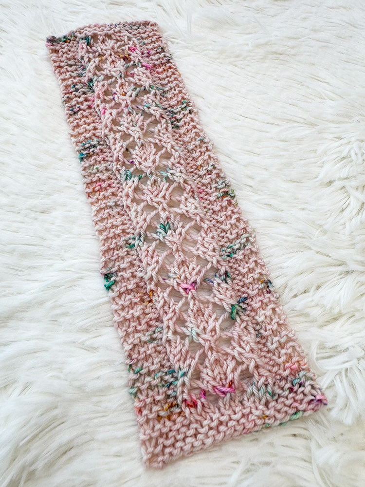 Lover Bookmark Knitting Pattern