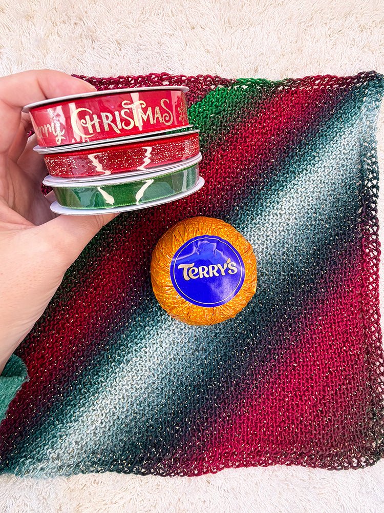 Knitted Christmas Bauble Cover Pattern - Handy Little Me Shop