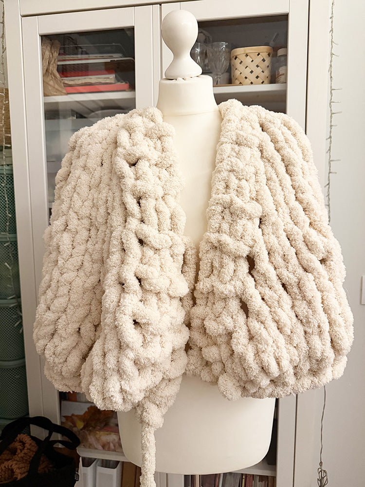 Chunky Christmas Tree Skirt Knitting Pattern (Large Yarn) - Handy Little Me Shop