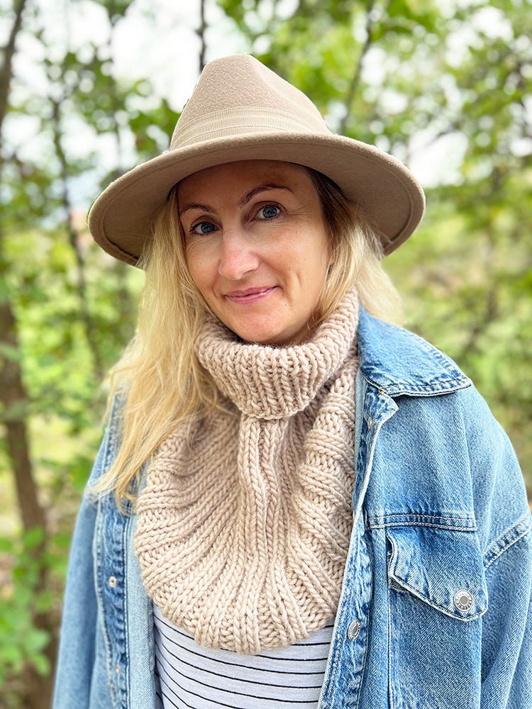 Cowl Knitting Pattern (Advanced Beginners) - Handy Little Me Shop