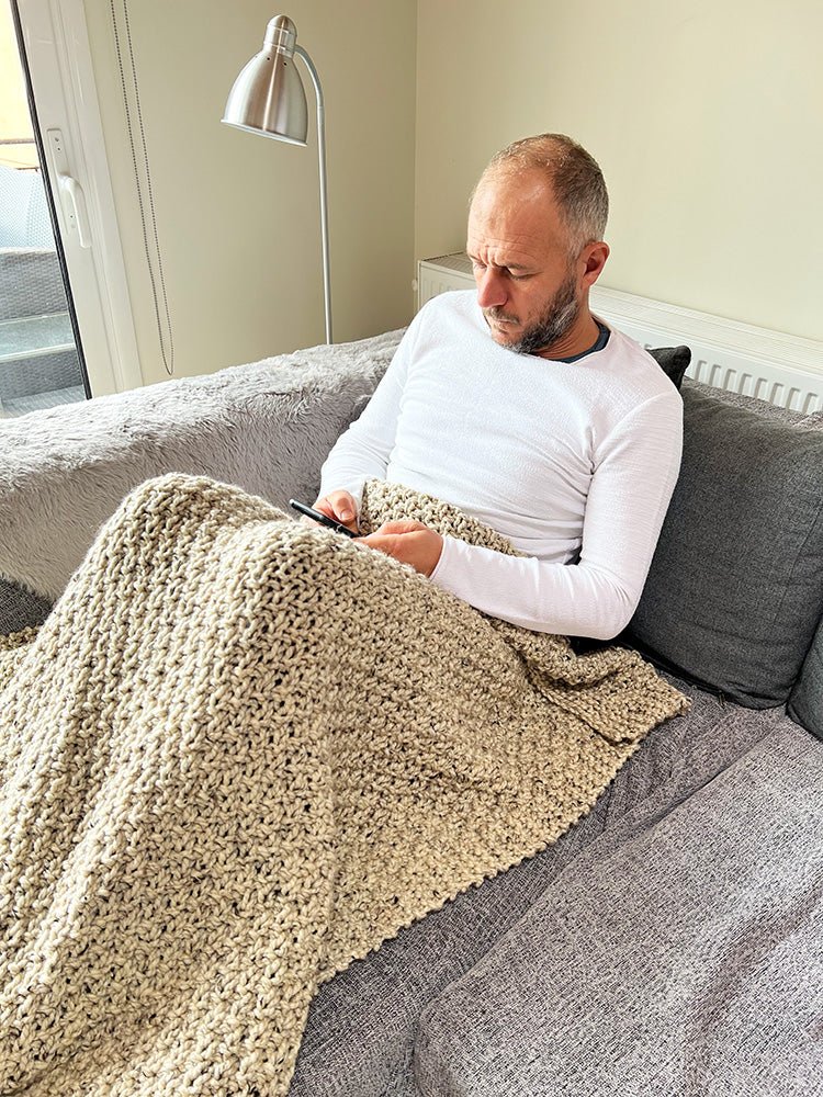 Beginner Blanket Knitting Pattern (Irish Moss Stitch) - Handy Little Me Shop