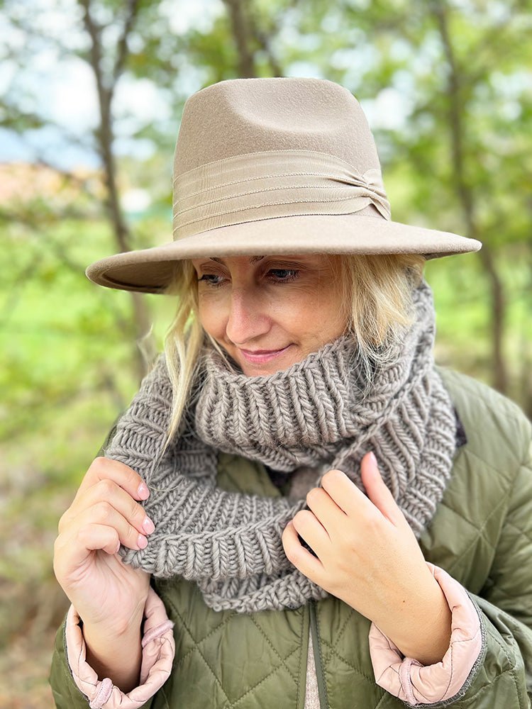 Infinity Scarf Knitting Pattern (Fisherman's Rib Stitch) - Handy Little Me Shop