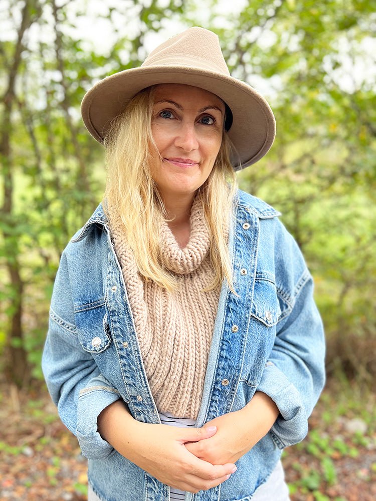 Cowl Knitting Pattern (Advanced Beginners) - Handy Little Me Shop