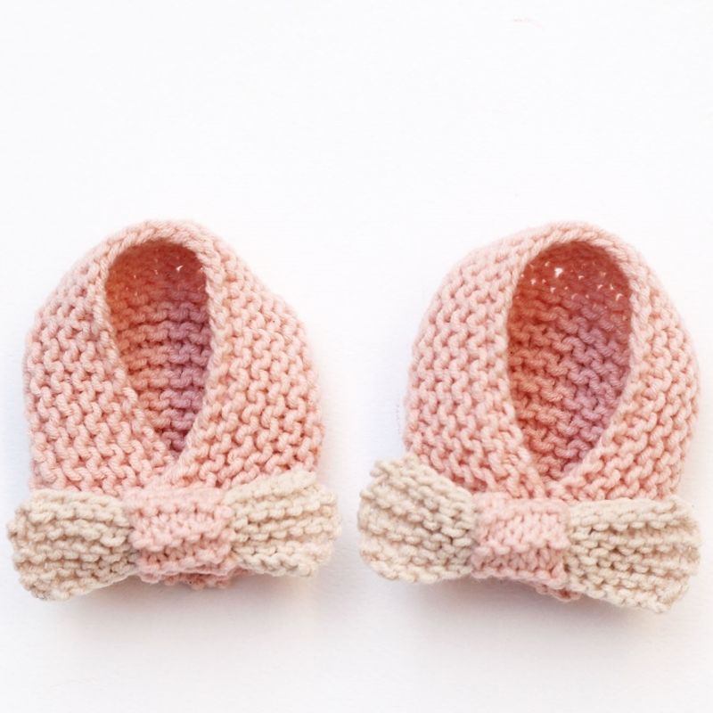 Baby Girl Slippers With Bows Knitting Pattern