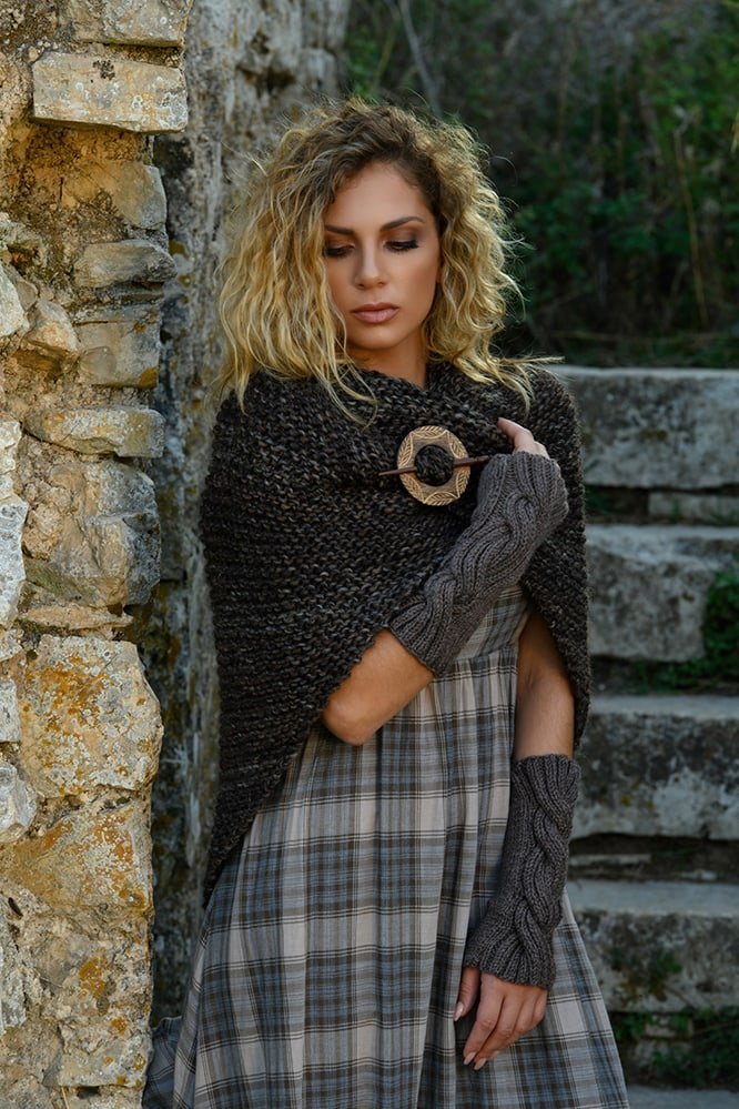 Sassenach Tassel Shawl Knitting Pattern - Handy Little Me Shop