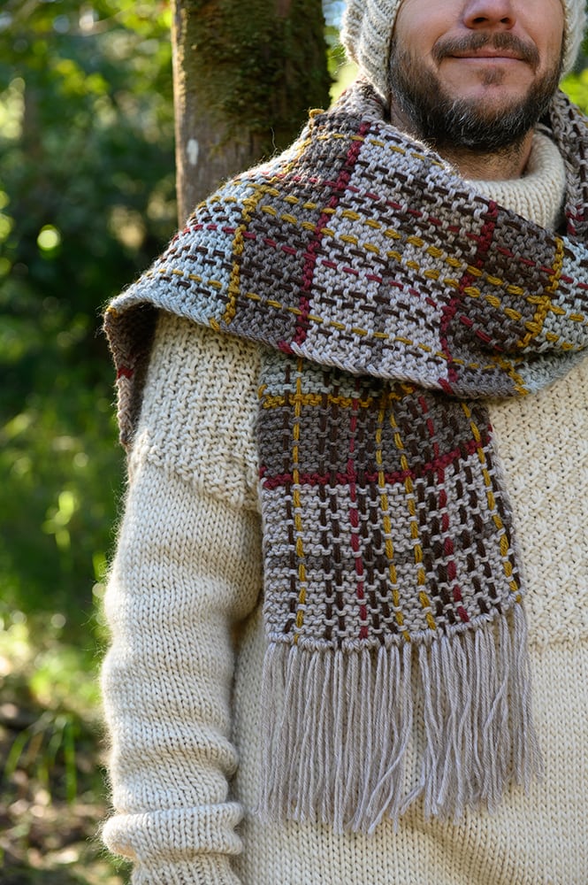 Fraser tartan scarf knit with plaid weaving