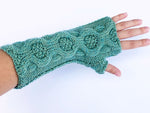 Cable knitted mitten
