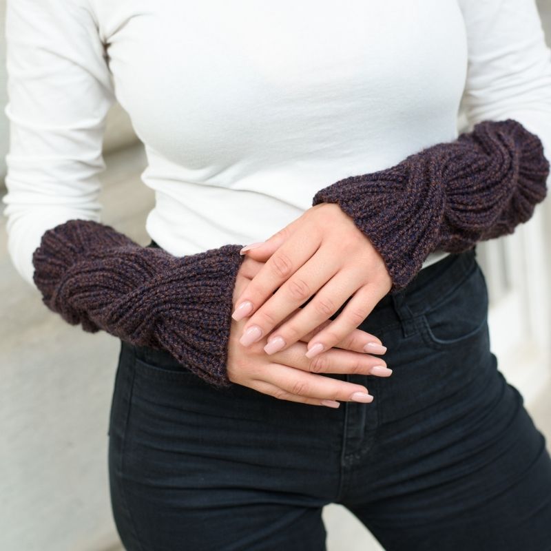 Highlander Arm Warmers Pattern {Cable Knit}