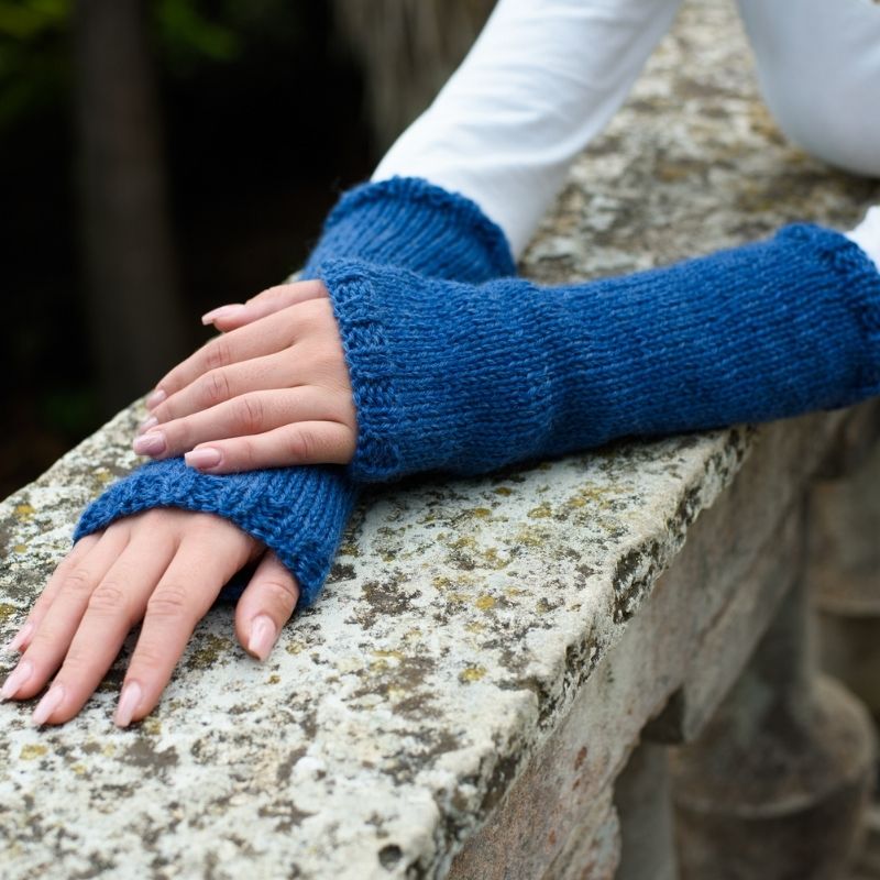Je Suis Prest Arm Warmers Knitting Pattern - Handy Little Me Shop