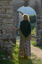 Outlander green rent shawl season 5