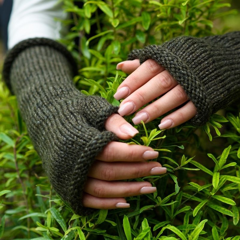 Outlander Brianna Fingerless Gloves Knitting Pattern