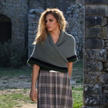 Outlander Claire's Rent Shawl Knitting Pattern - Handy Little Me Shop