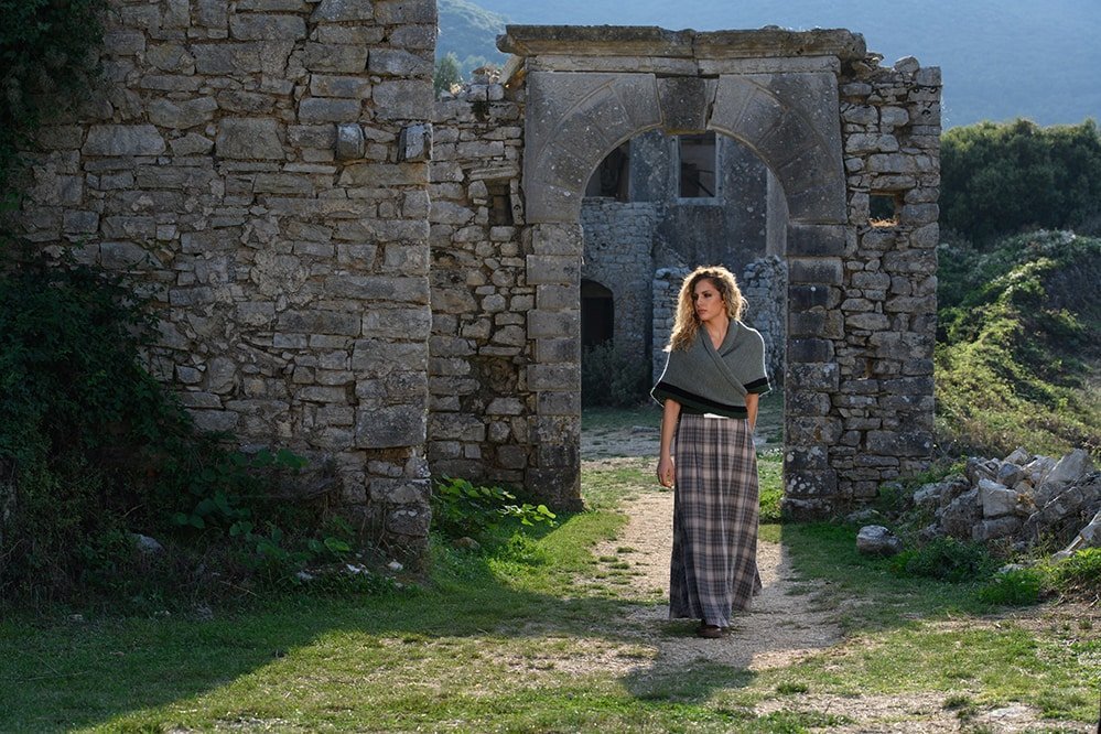 Outlander Claire's Rent Shawl Knitting Pattern - Handy Little Me Shop