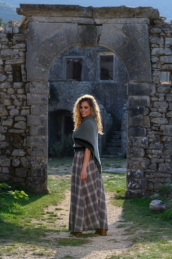 Outlander Claire's Rent Shawl Knitting Pattern - Handy Little Me Shop