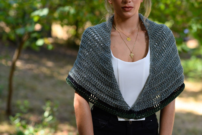 Rent shawl Outlander crochet