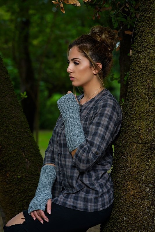 Fraser's Ridge Fingerless Mittens Knitting Pattern - Handy Little Me Shop