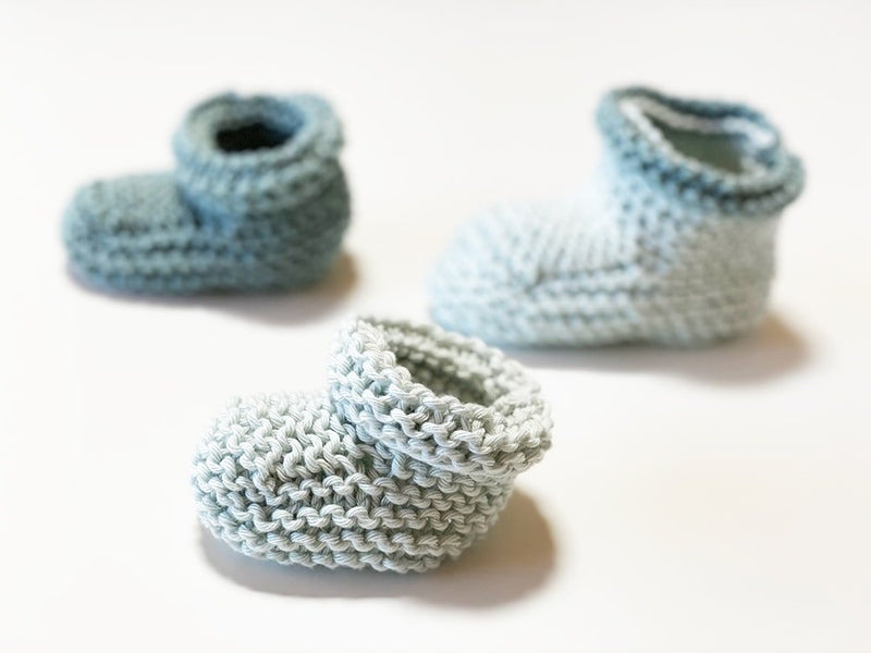 easy knit baby booties in garter stitch