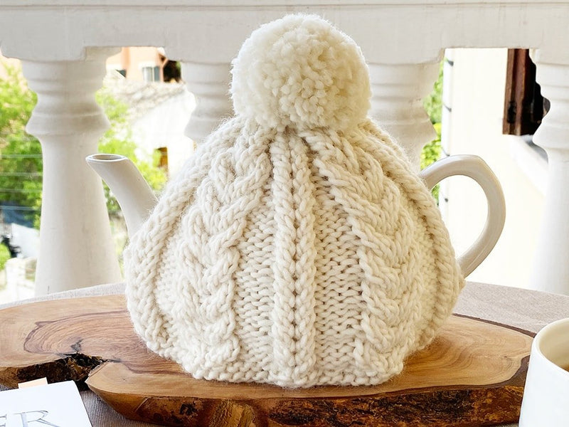 cable knit tea cosy