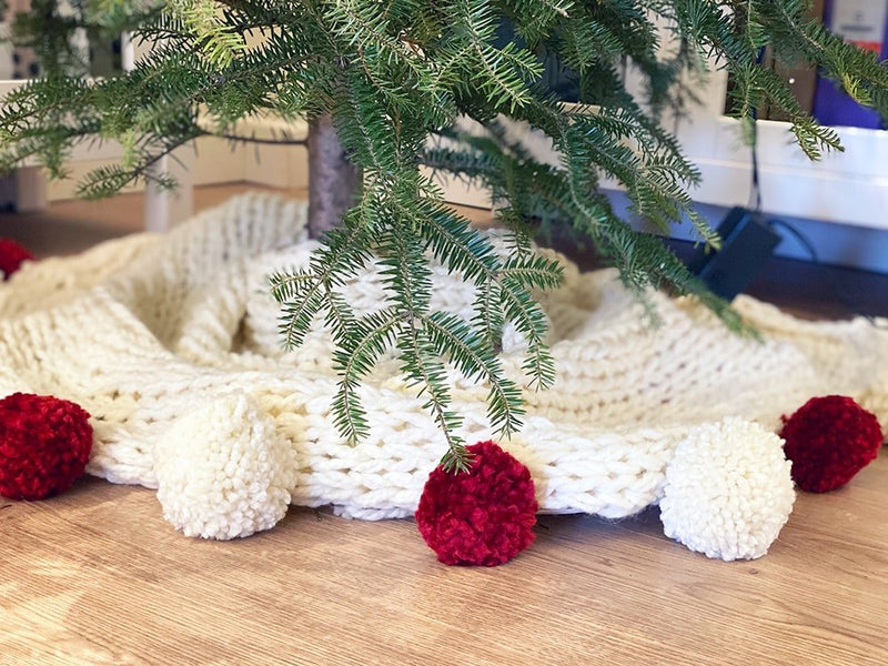 chunky knit Christmas tree skirt