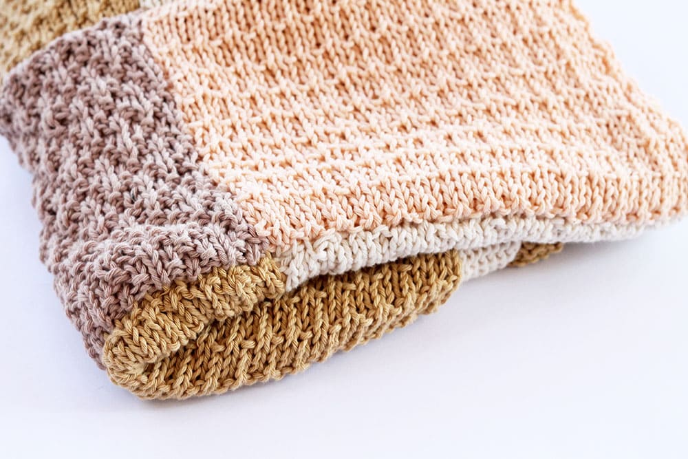 The Handy Knitter Issue 4 - April - Handy Little Me Shop