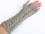 cable-knit-fingerless-mittens-underside