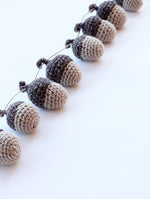 free crochet acorn pattern