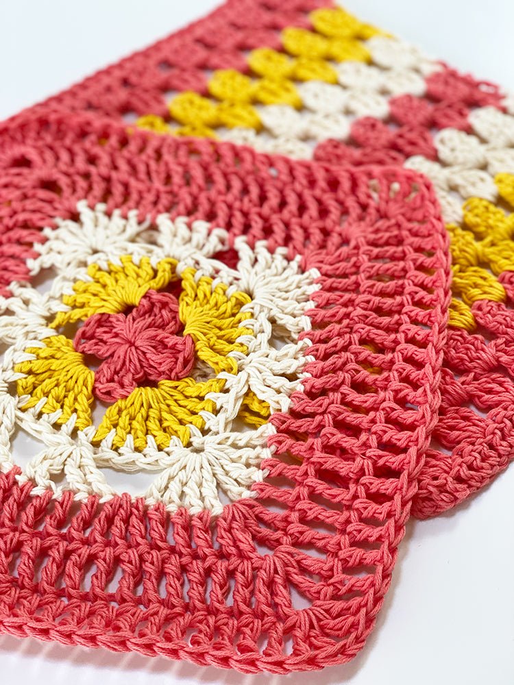 Crochet Washcloth Pattern {Granny Squares} - Handy Little Me Shop