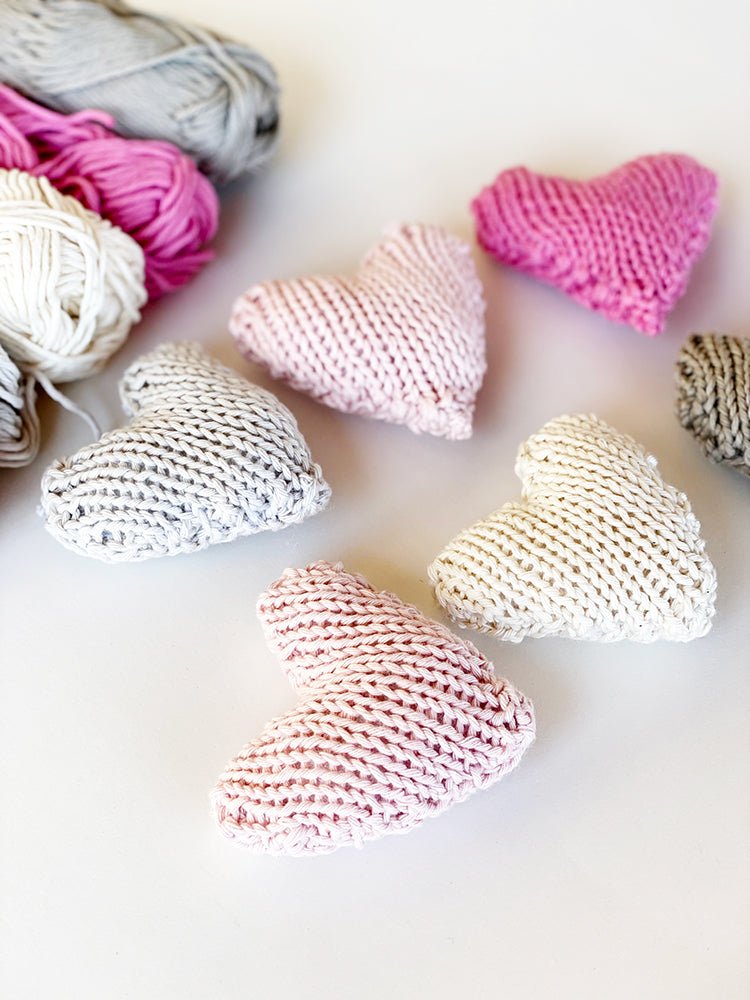 Knitted Heart Pattern {Quick + Easy!} - Handy Little Me Shop