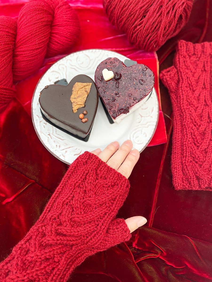 Regency Red Cable Knit Fingerless Gloves Pattern - Handy Little Me Shop