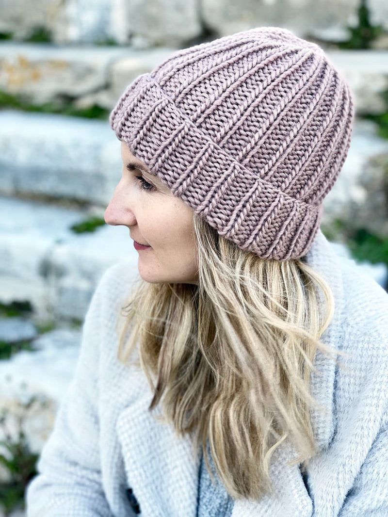knitted ribbed hat in the petite wool