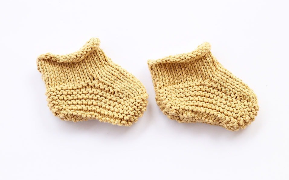 Easy Baby Booties Knitting Pattern - Handy Little Me Shop