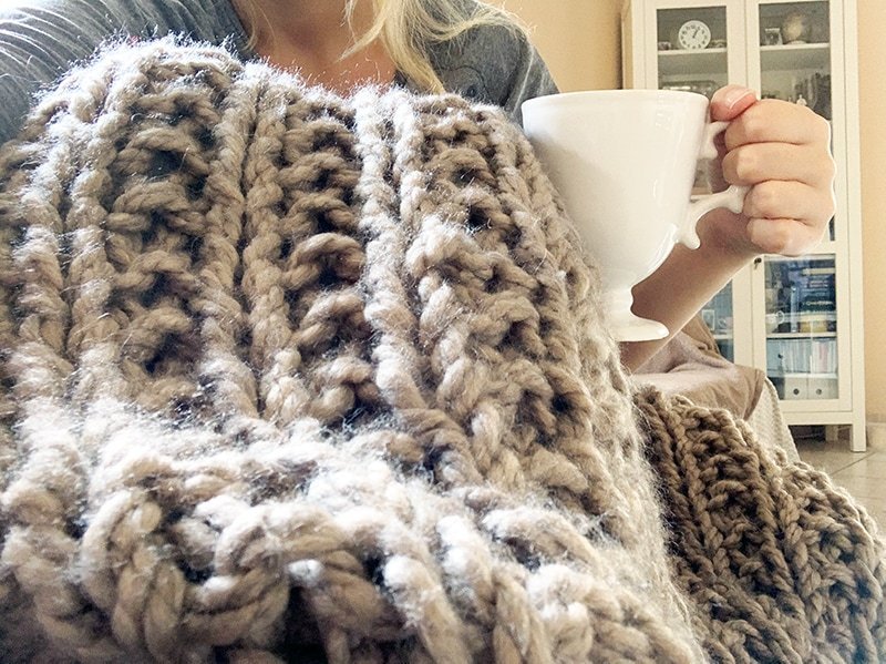 Chunky Knit Throw Blanket Pattern - Handy Little Me Shop