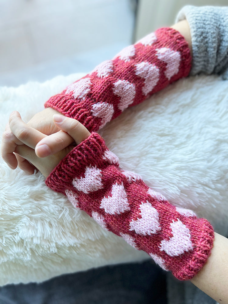 Heart Wrist Warmers Knitting Pattern